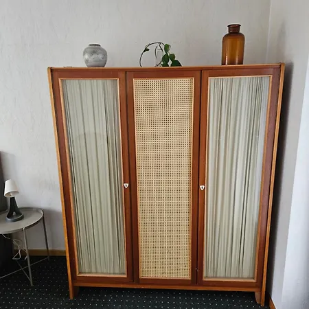 2 Zimmer Apartment-ferienwohnung Mit Balkon, Ausgestatteter Kueche Und Bad Апартаменты