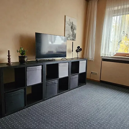 Апартаменты 2 Zimmer Apartment-ferienwohnung Mit Balkon, Ausgestatteter Kueche Und Bad